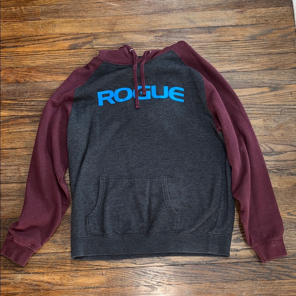 Rogue Fitness Size Large Charcoal Hoodie with Maroon Sleeves Sweatshirt